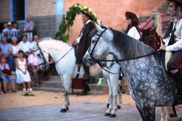 13124824_106080543140768_1327590057525153913_n