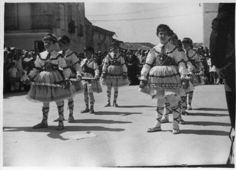 420667_114143608714210_372972714_n