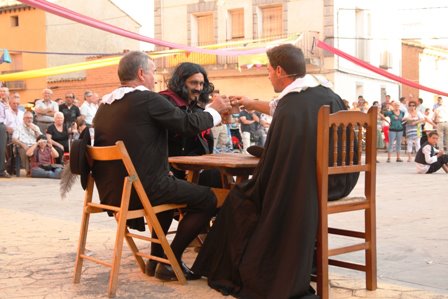 422939_114268525368385_962151397_n